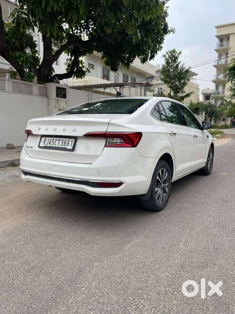 Skoda Slavia Sportline 1.0l Tsi Mt, 2022, Petrol