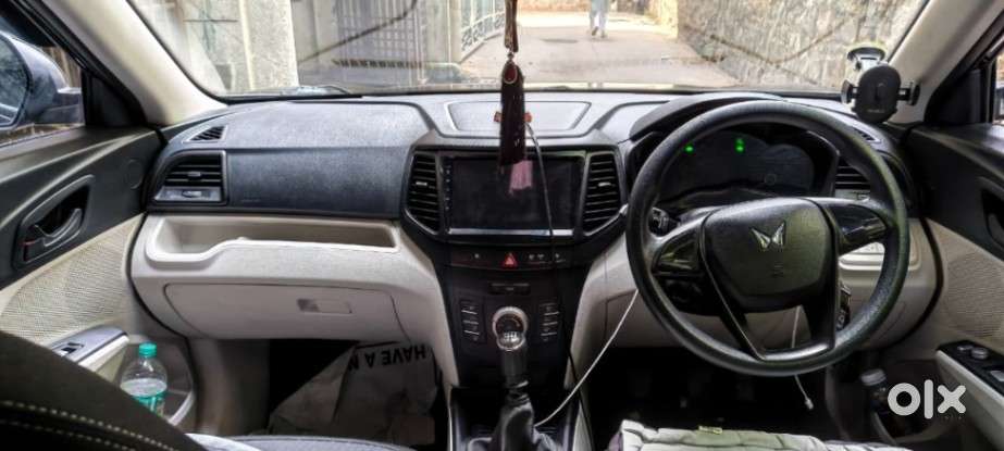 Mahindra Xuv300 W4, 2023, Petrol