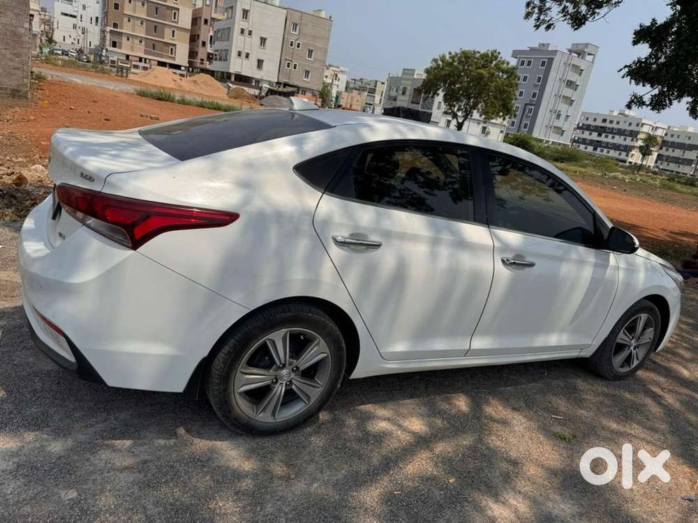 2017 November Verna Top End