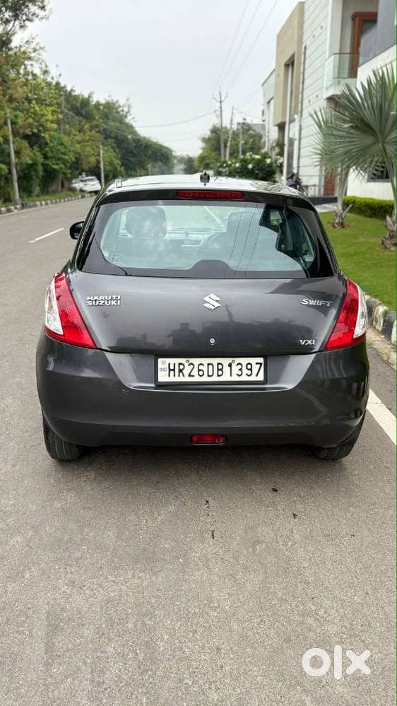 Maruti Suzuki Swift Vxi 1.2 Abs Bs-iv, 2017, Petrol