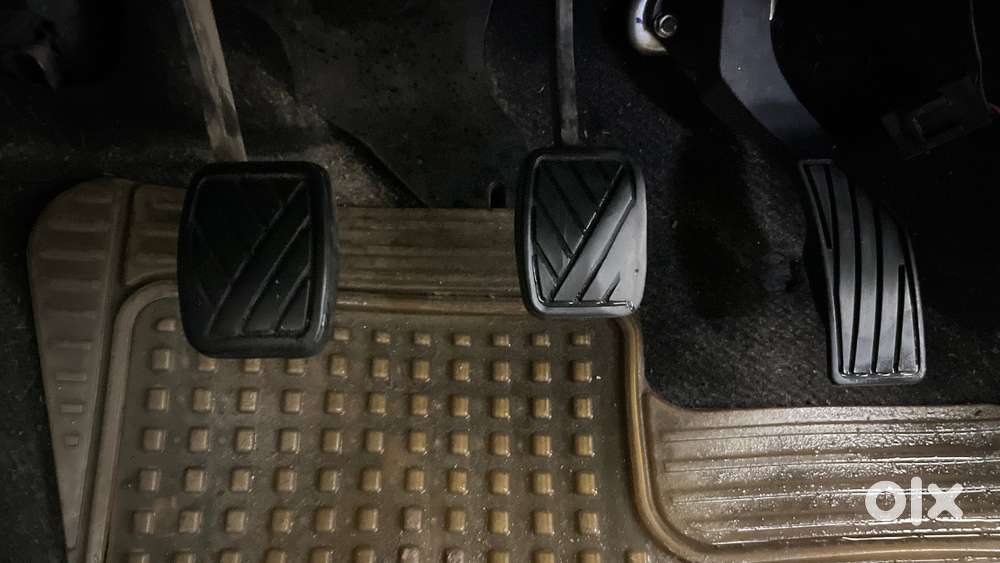 Maruti Suzuki Swift 1.2 Lxi (o), 2015, Petrol