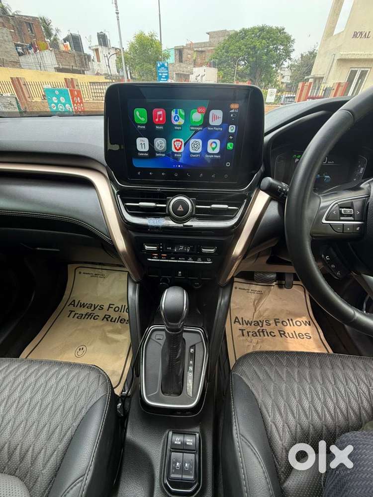 Maruti Suzuki Grand Vitara 1.5 Alpha Plus Intelligent Hybrid Ecvt, 2..