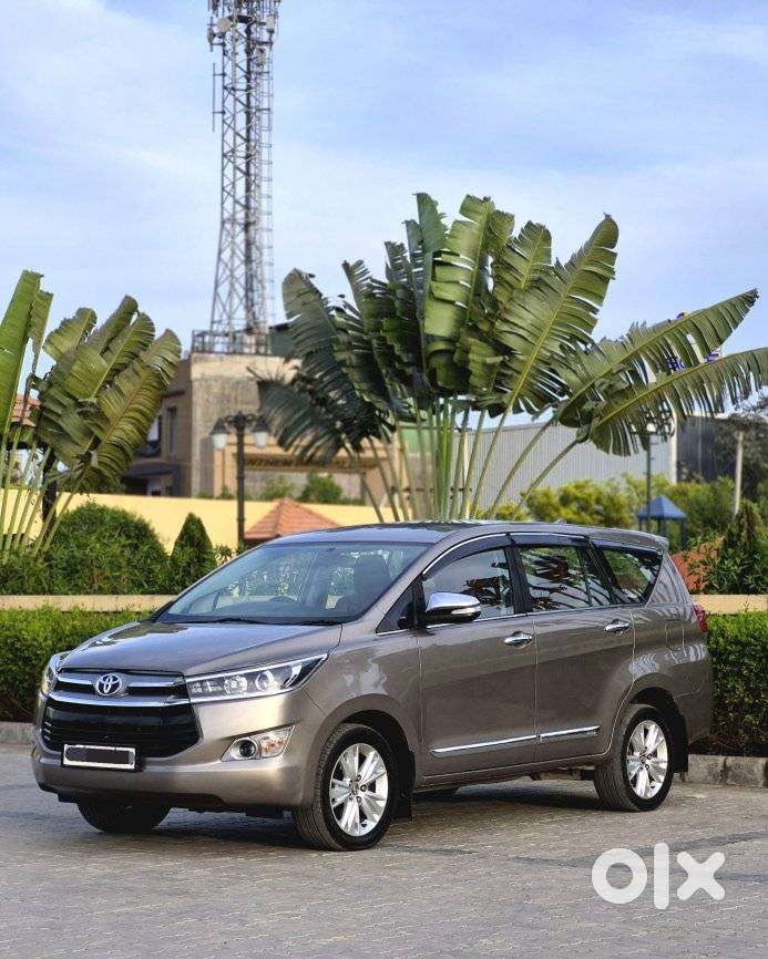 Toyota Innova Crysta 2.8 Zx At, 2016, Diesel
