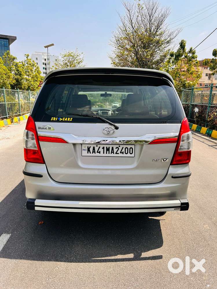 Toyota Innova 2.5 V 8 Str, 2015, Diesel