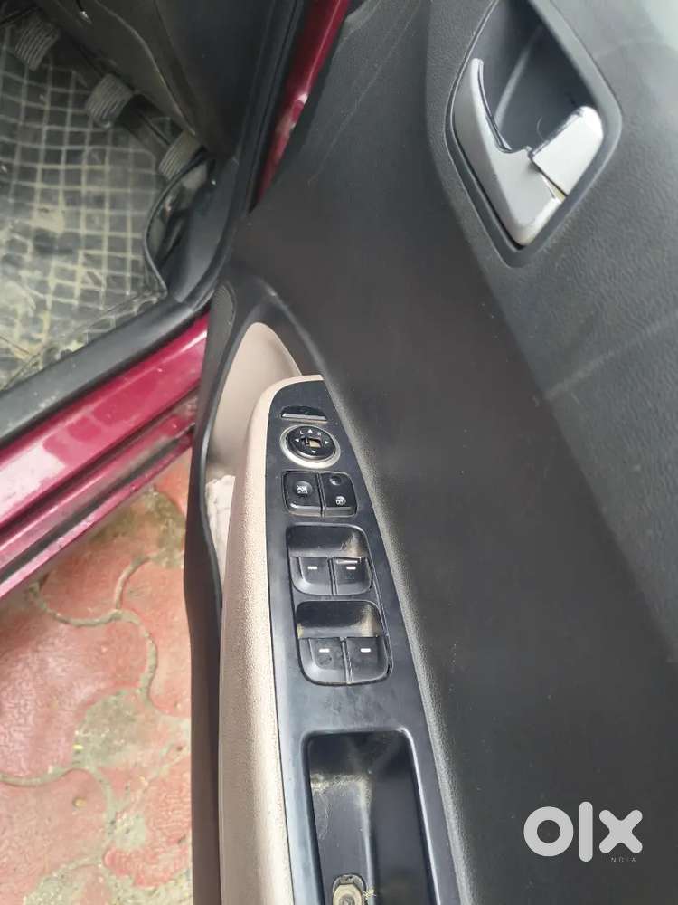 Hyundai I10 Sportz 2015