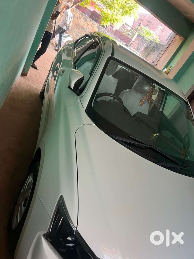 2024 Maruti Dzire Vxi