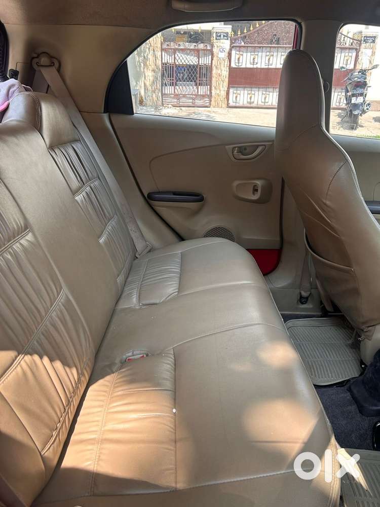 Honda Brio 2013 Petrol Well Maintained