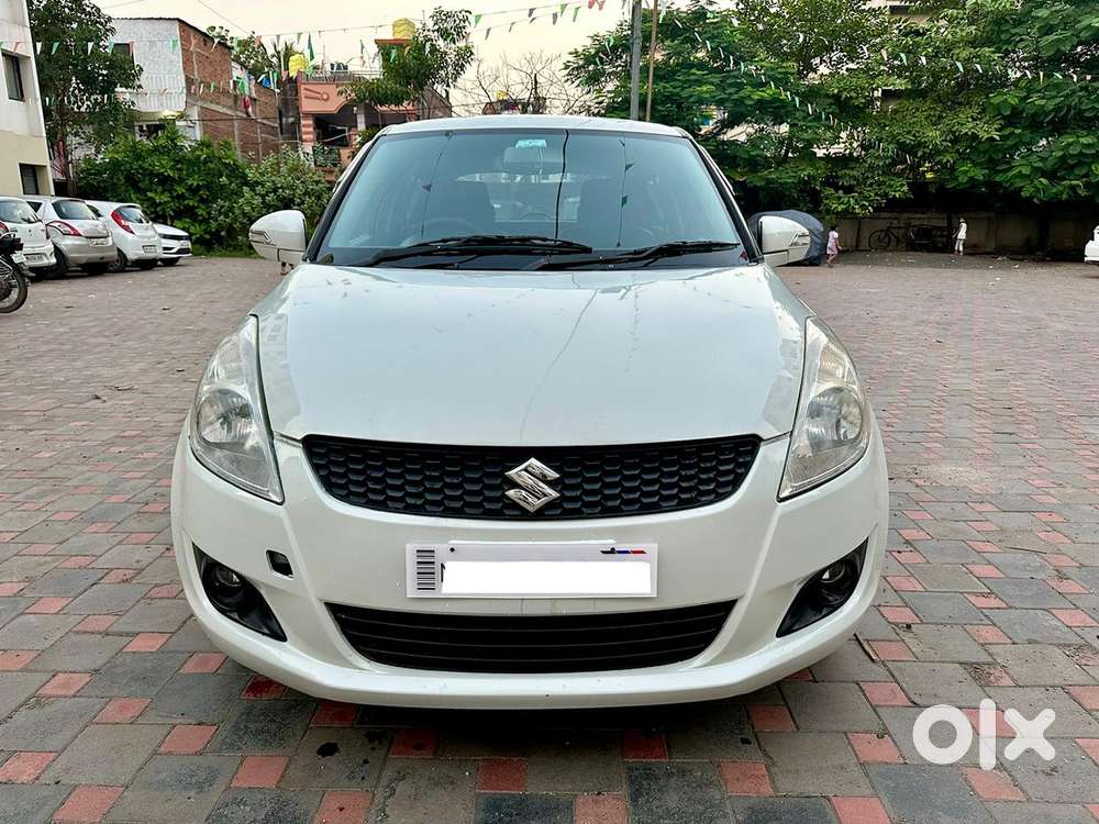 Maruti Suzuki Swift Vxi + Manual, 2012, Petrol