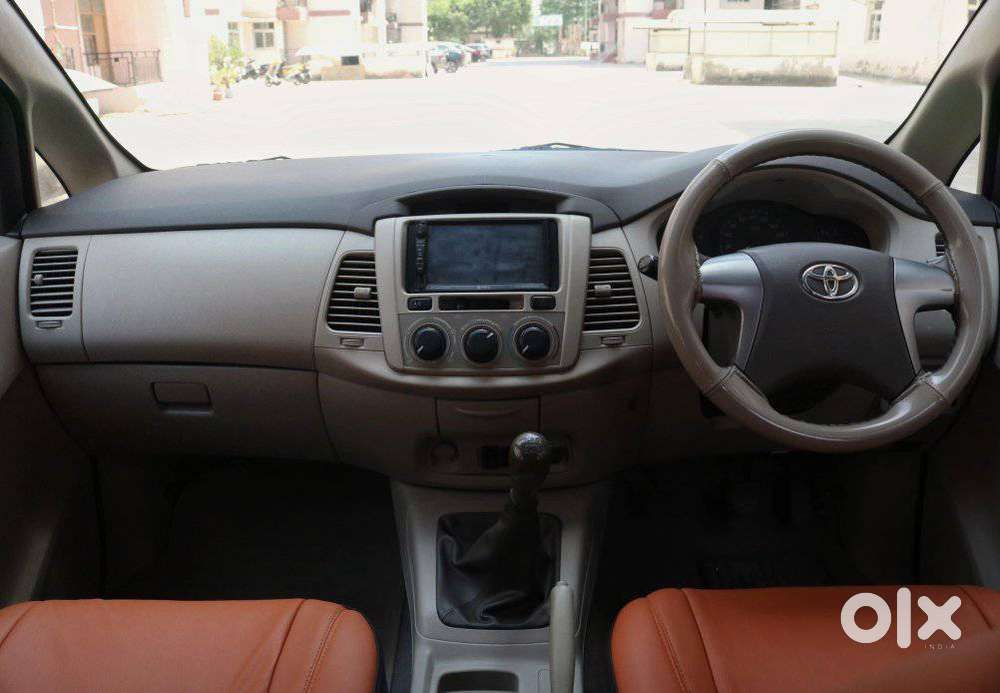 Toyota Innova 2.5 G (diesel) 7 Seater, 2015, Diesel