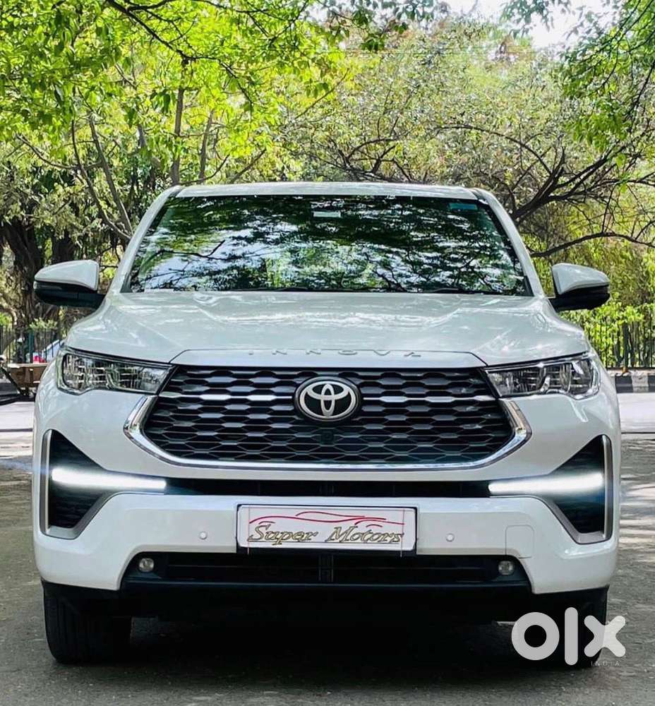 Toyota Innova Hycross 2.0 Zx Hybrid 7 Str, 2025, Petrol