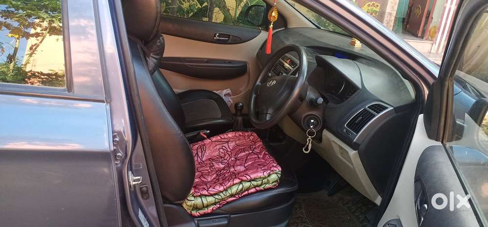 Hyundai I20 Magna Petrol 2013