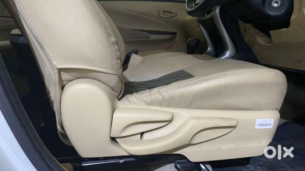 Toyota Yaris J Cvt, 2018, Petrol