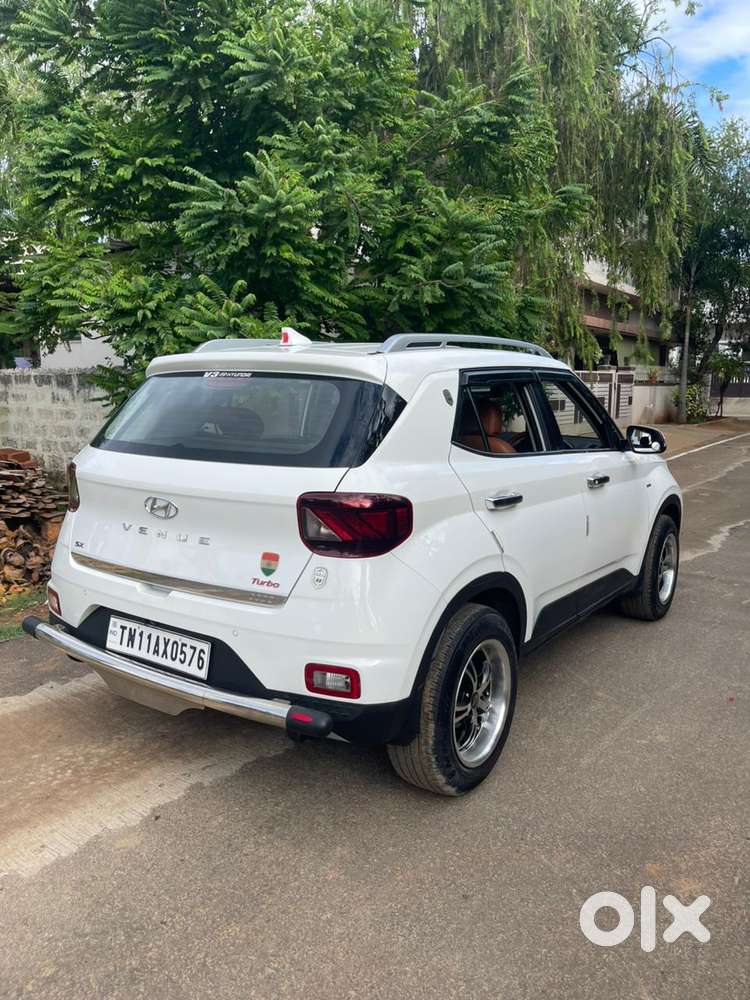 Hyundai Venue 1.0 Sx Turbo Imt, 2022, Petrol
