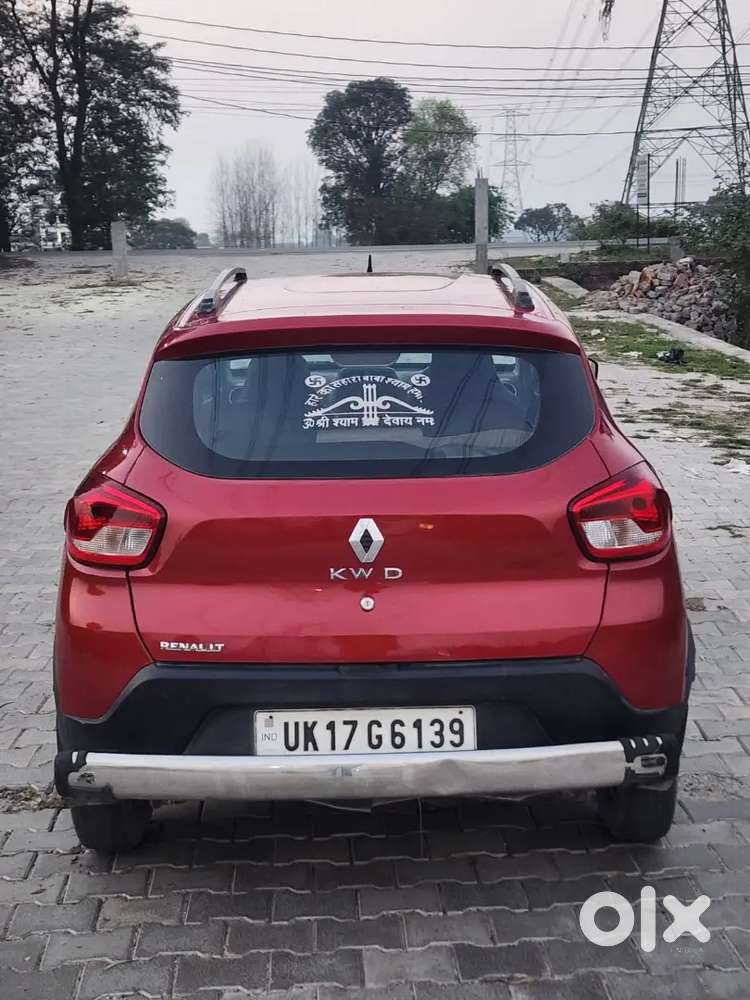 Renault Kwid
Android System 
Dono Key 
Back Camera
Ac
Central Locking