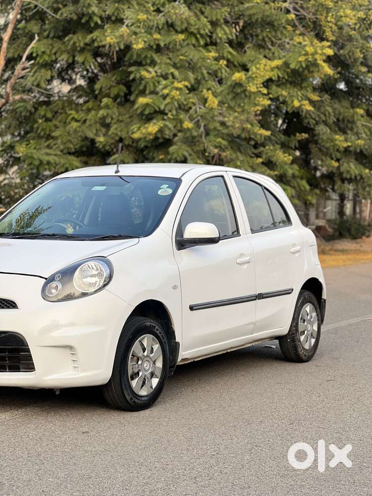 Nissan Micra Cvt Xv, 2015, Petrol