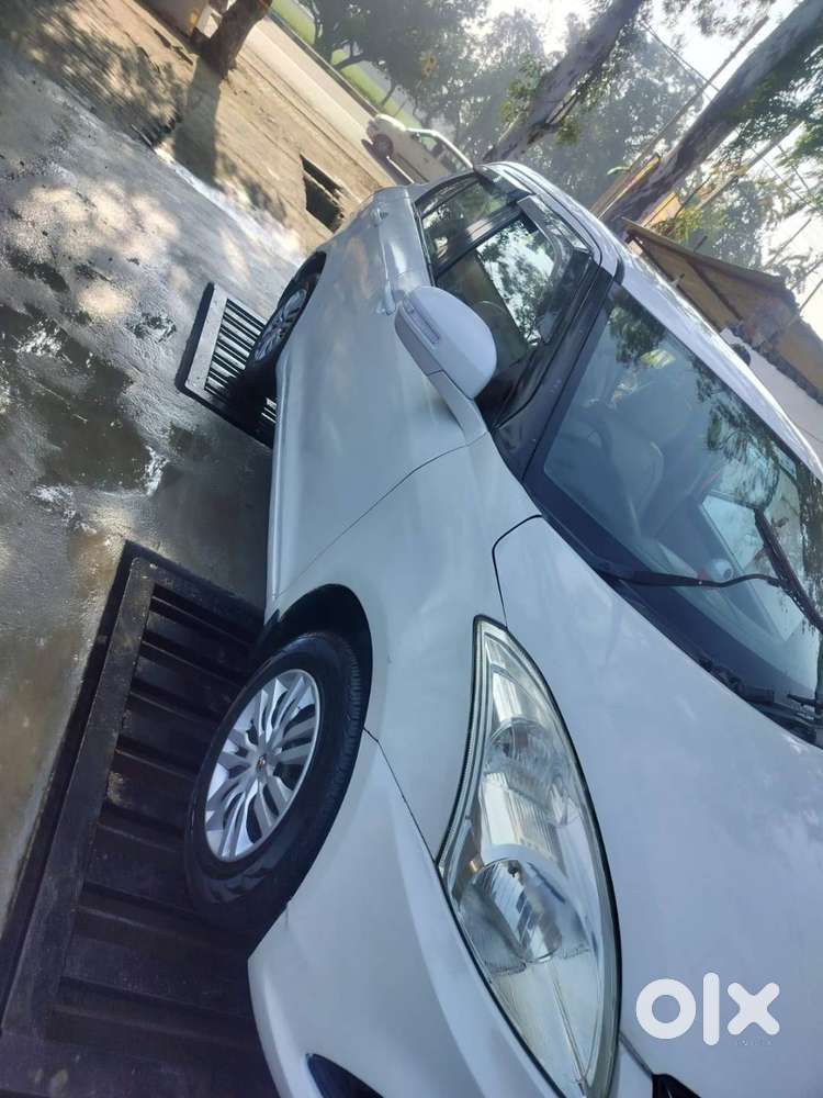 Maruti Suzuki Swift Dzire 2012 Diesel Well Maintained