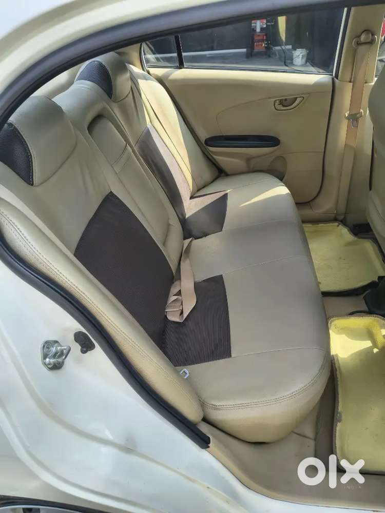 Honda Amaze Special 2014 Millage 26km Per Litre. Iam Owner.