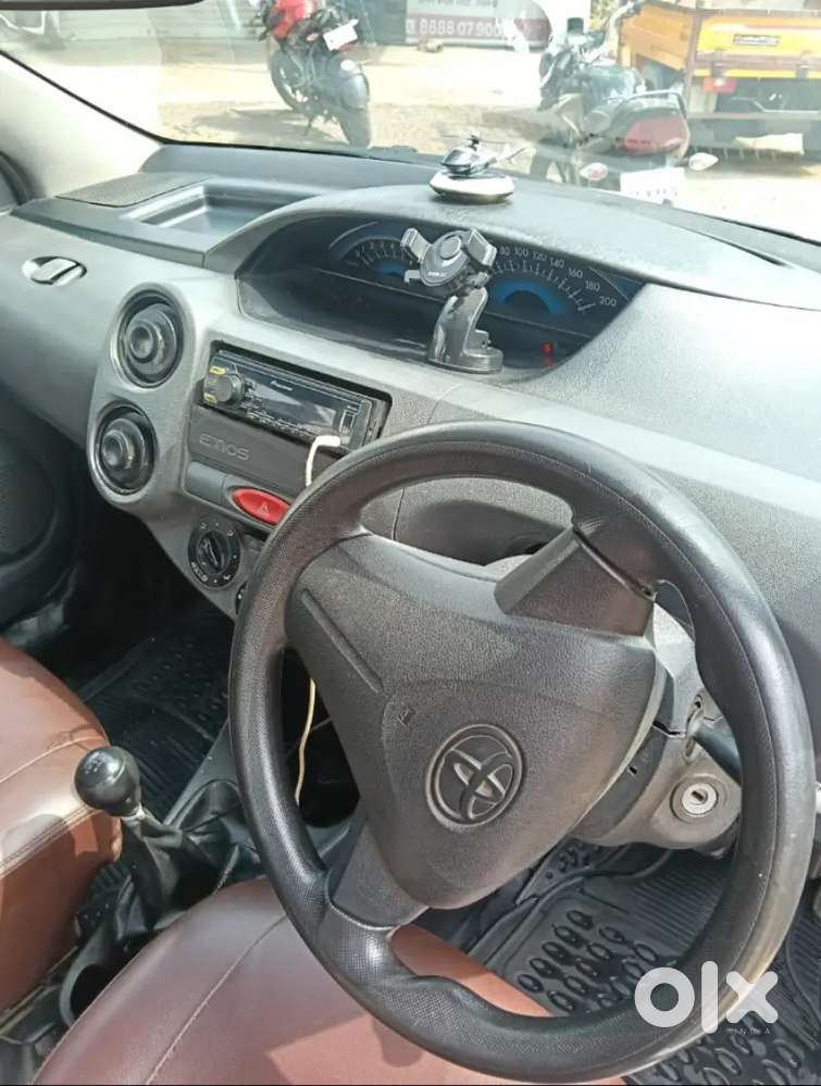 Toyota Etios V Sp 2017