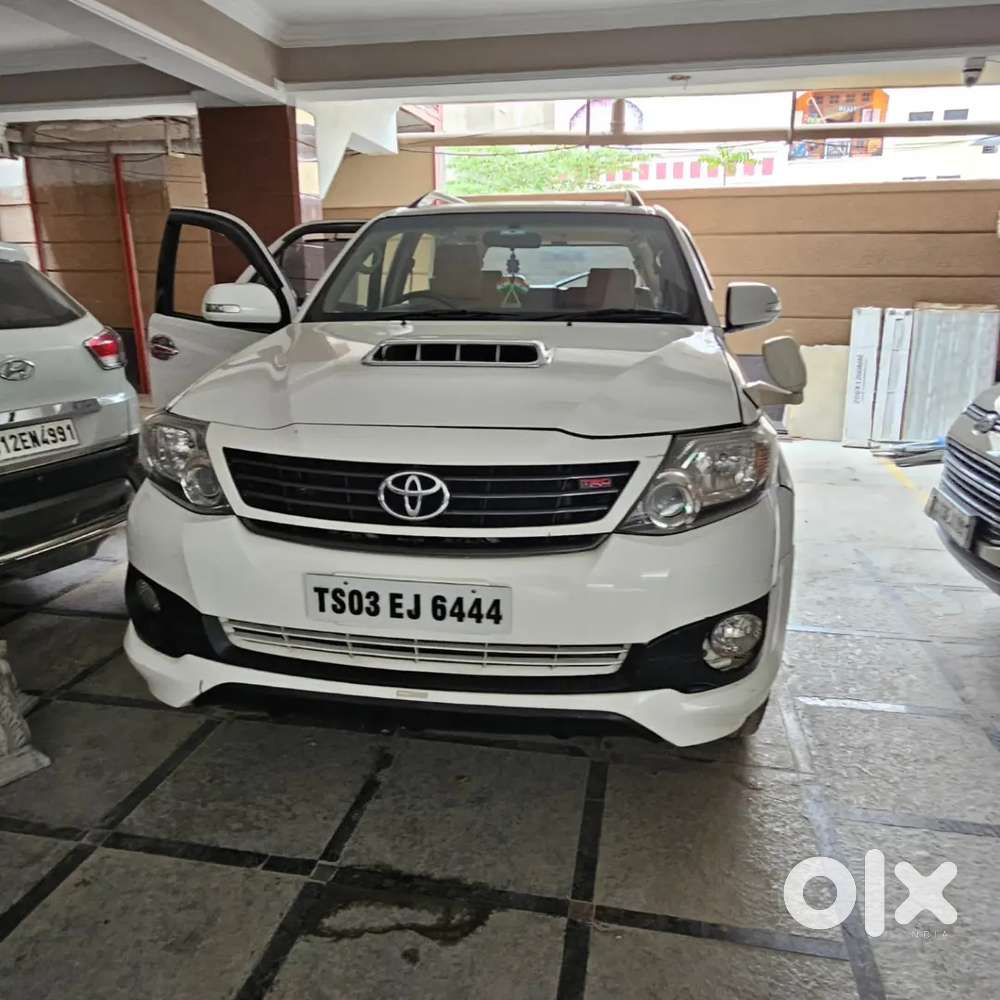 Toyota Fortuner 2016