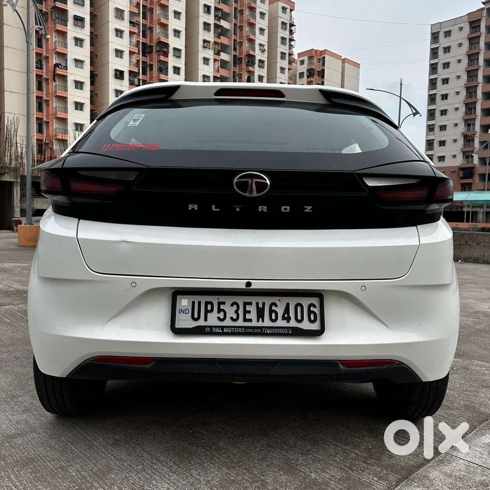 Tata Altoz Petrol 2024