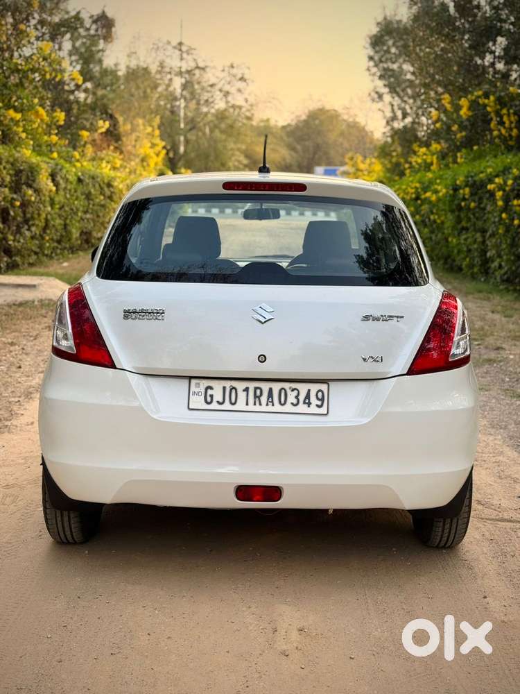 Maruti Suzuki Swift 1.2 Vxi (o), 2013, Petrol
