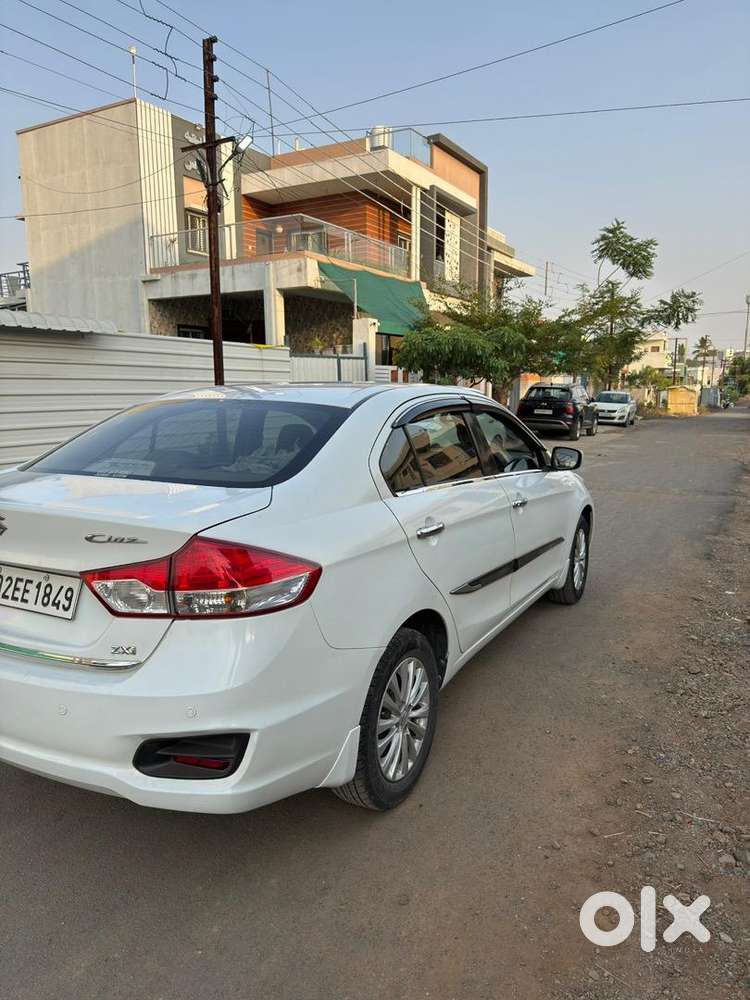 Ciaz Zxi .