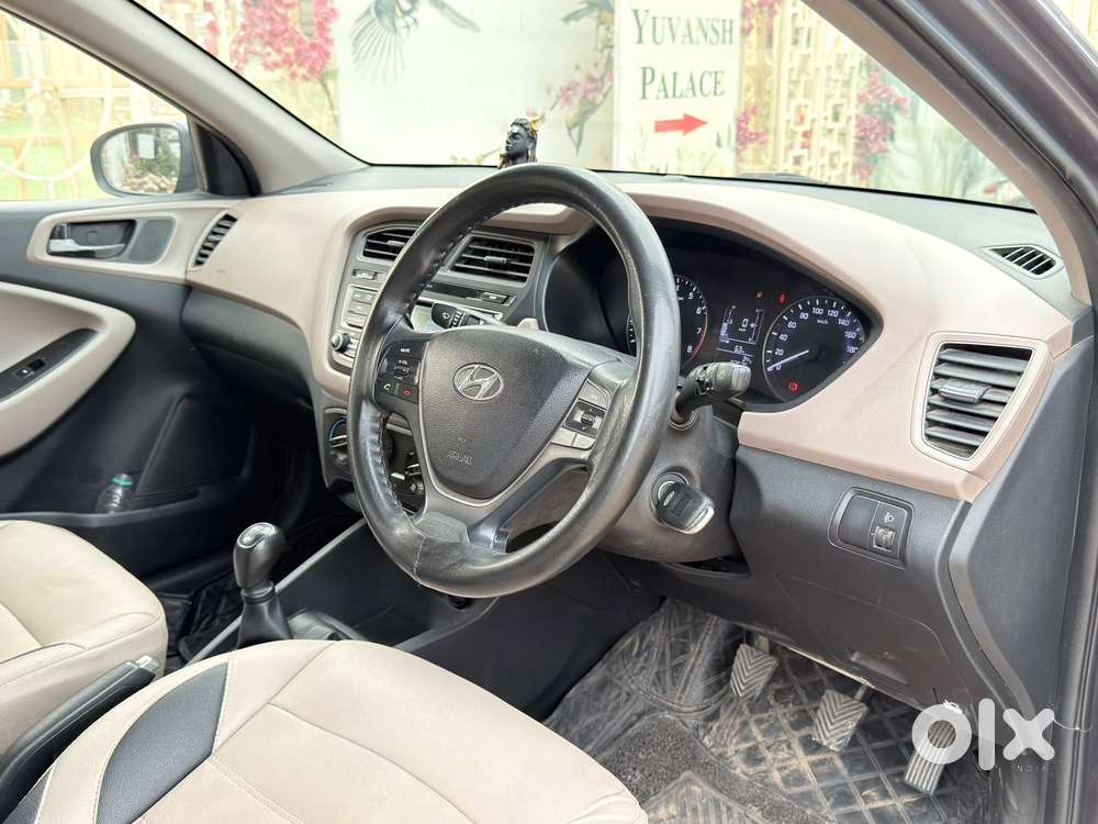 Hyundai I20 Sportz 1.2 Bs-iv, 2017, Petrol