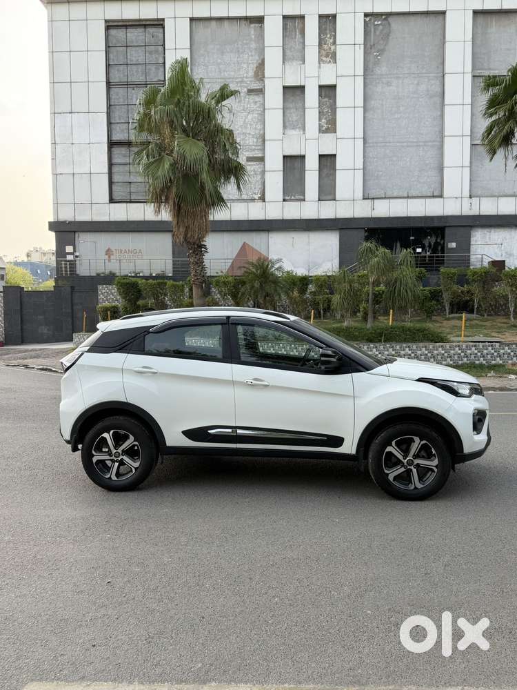 Tata Nexon 1.5 Revotorq Xz Plus Hs Dual Tone, 2023, Petrol