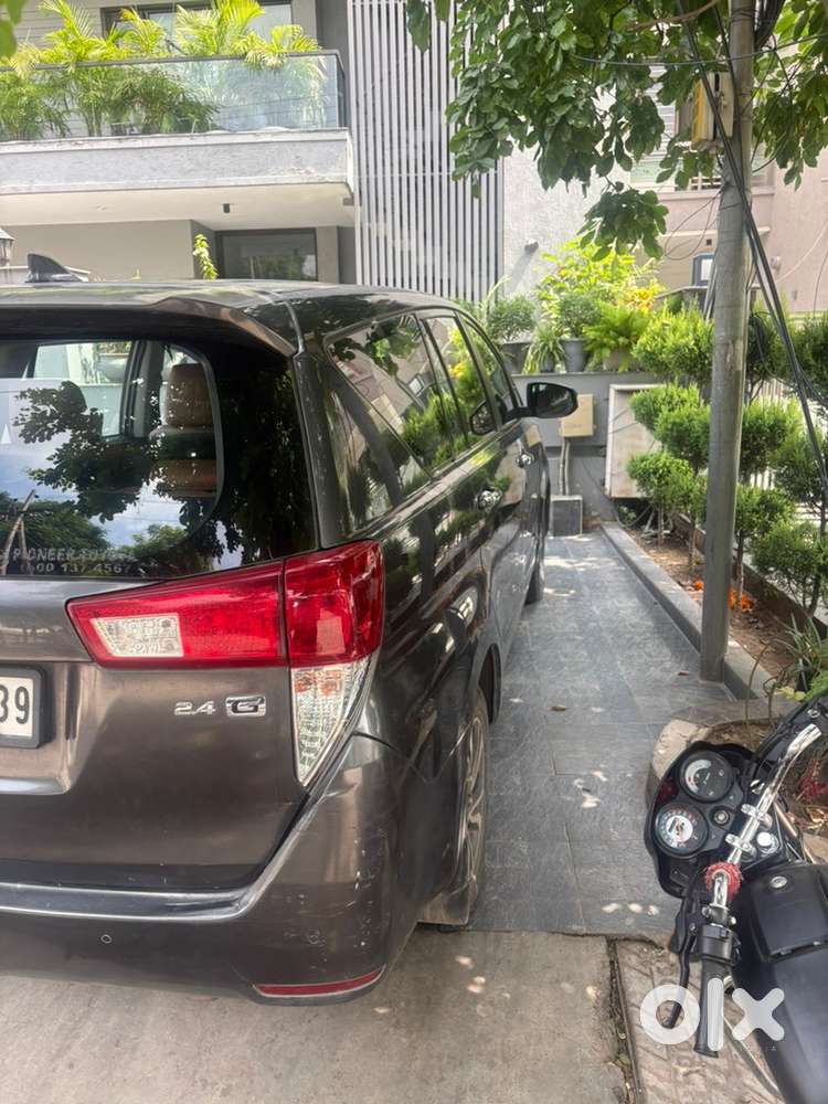 Toyota Innova Crysta 2021 Automatic Single Handed Driven