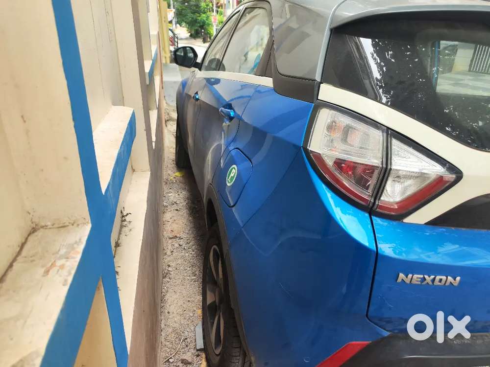 2018 Tata Nexon Xz+ Dual Tone  1st Owner  36,989 Km  New Tyres