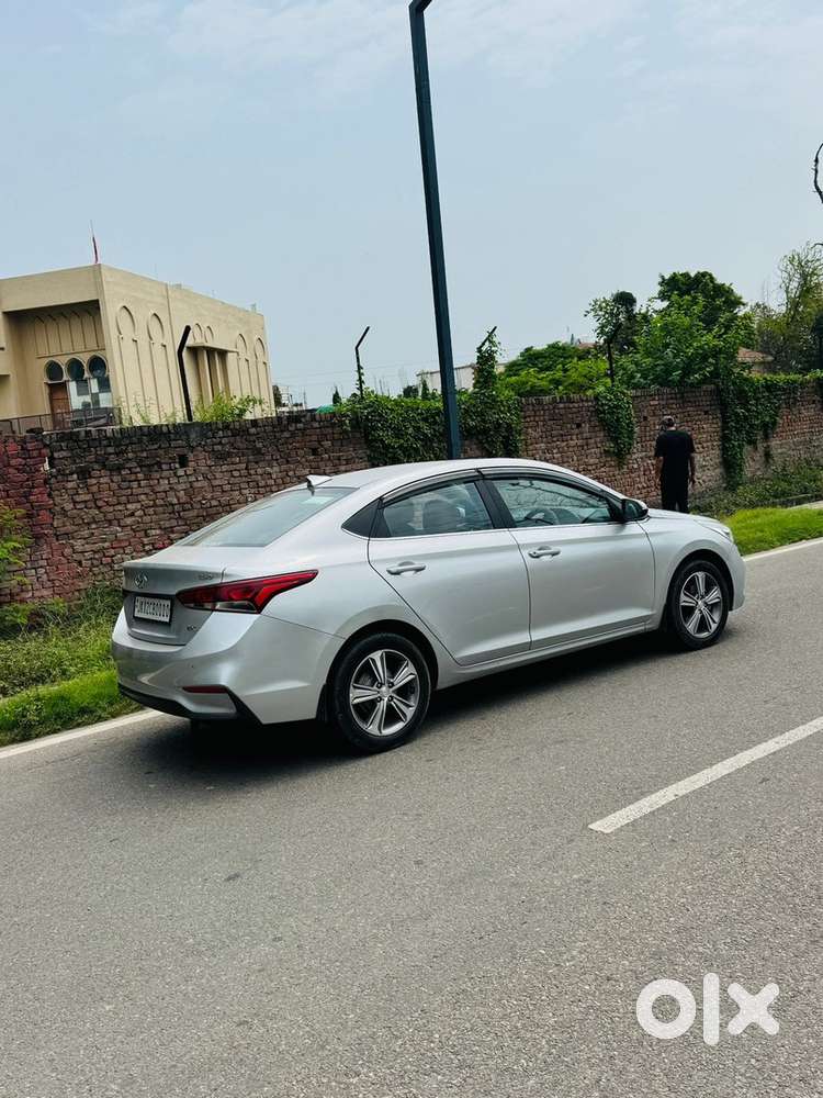Hyundai Verna Diesel Automatic Full Top