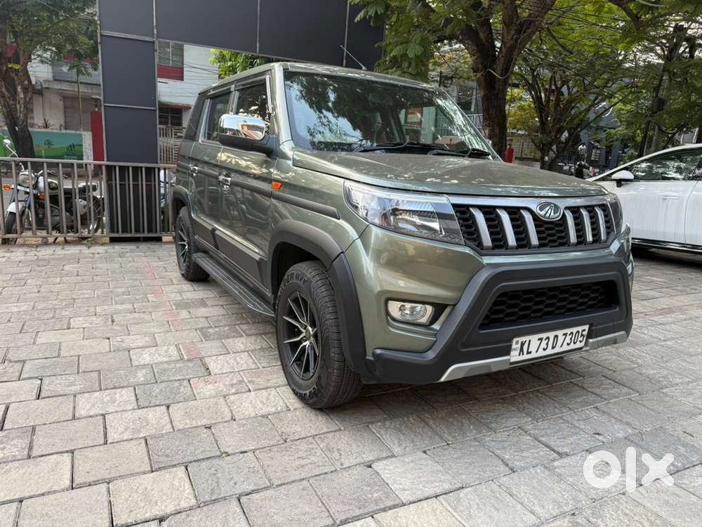 Mahindra Bolero Neo N8