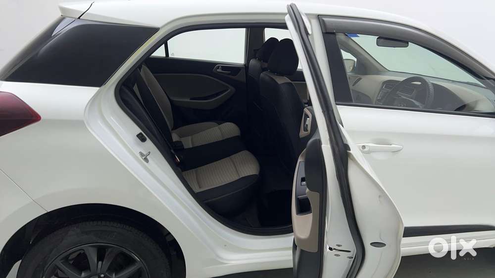 Hyundai Elite I20 Sportz Plus, 2020, Petrol