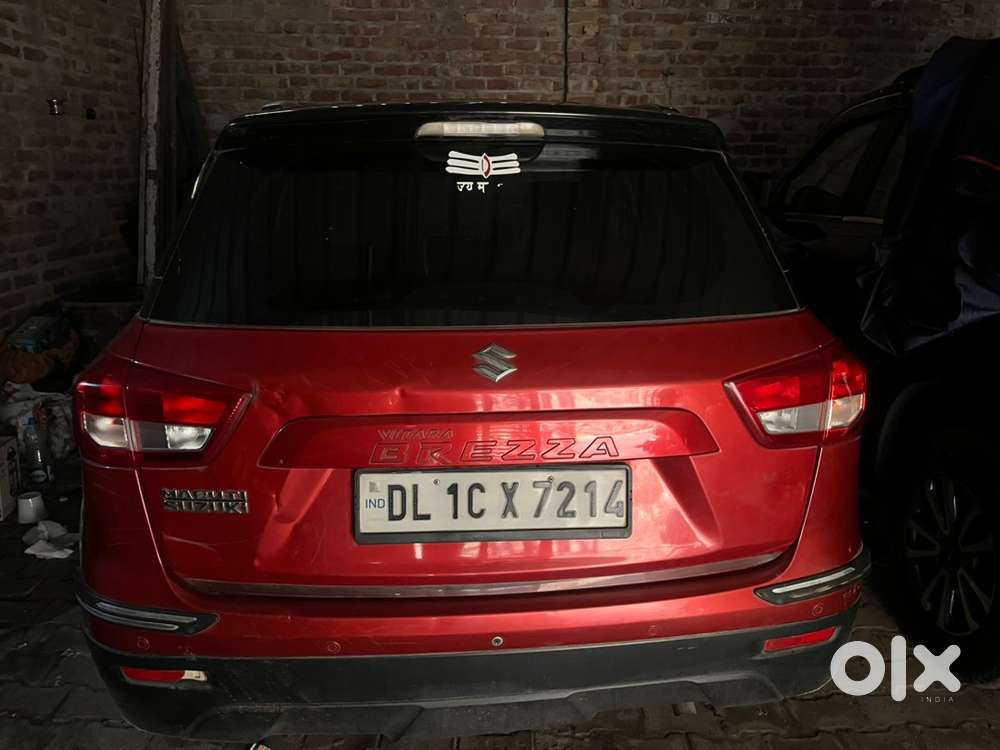 Maruti Suzuki Brezza  Vdi (o) 25 December 2017 Diesel 64500 Km Driven