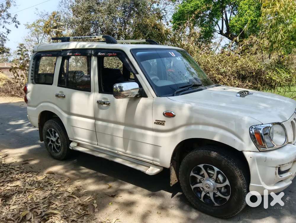 Ymahindra Scorpio 2013