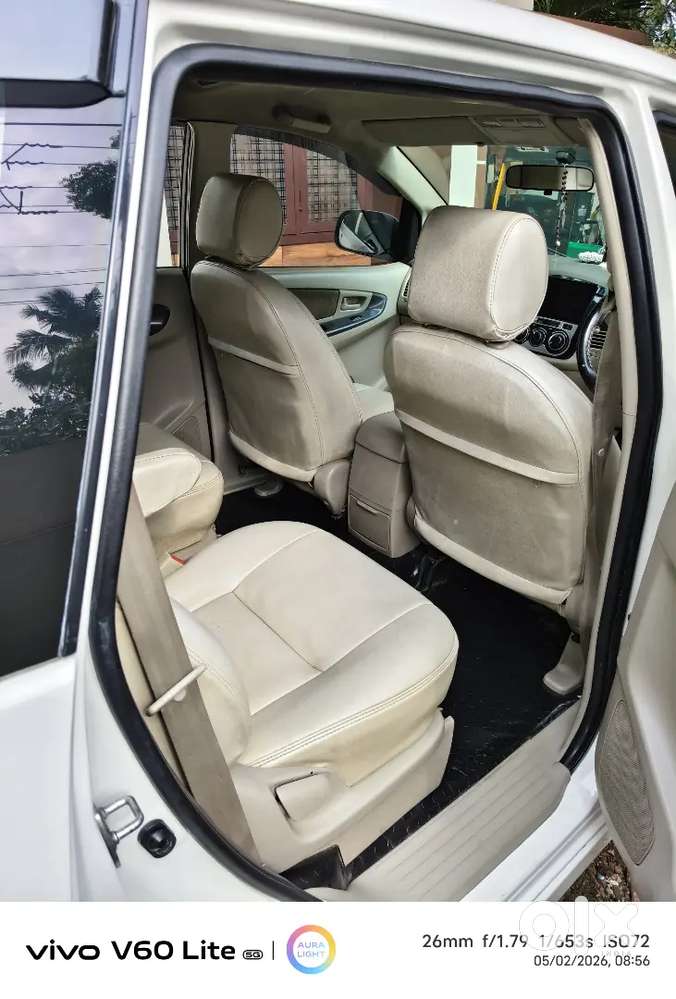 Toyota Innova 2014