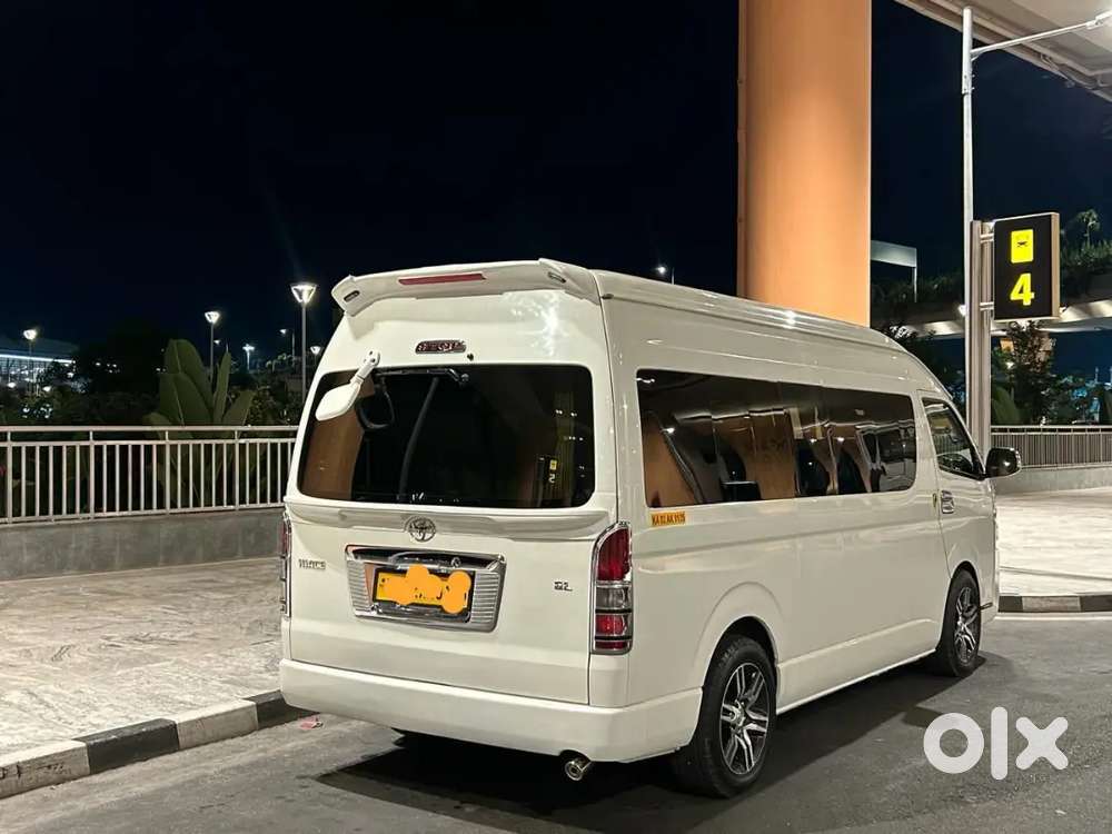 Toyota Hiace Commuter Luxury Deluxe Thailand Modification