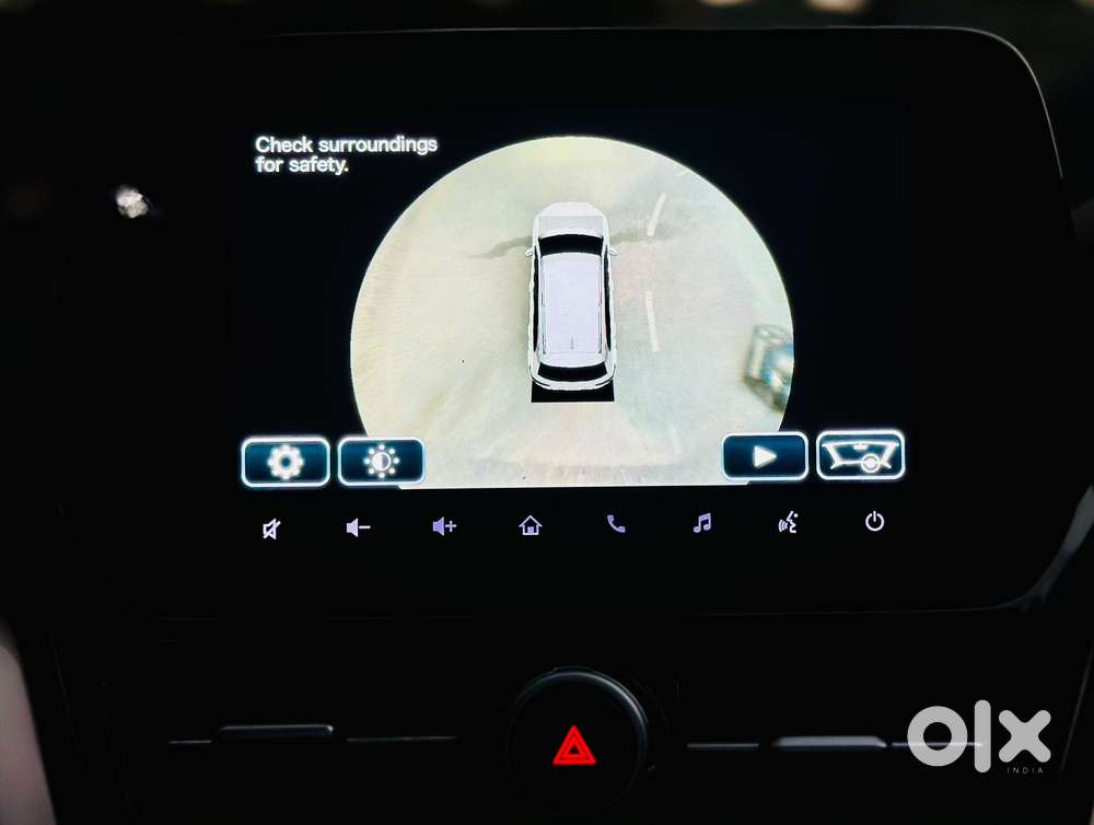 Maruti Suzuki Grand Vitara 1.5 Alpha Plus Intelligent Hybrid Ecvt, 2..