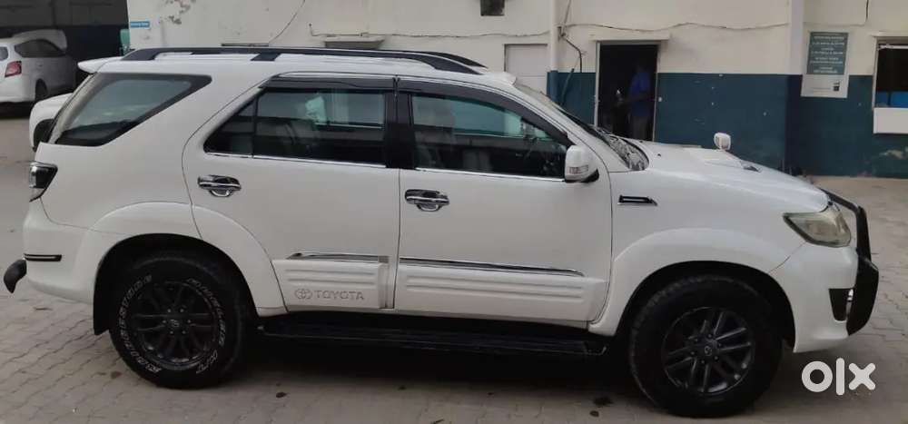 Toyota Fortuner Mt 2012