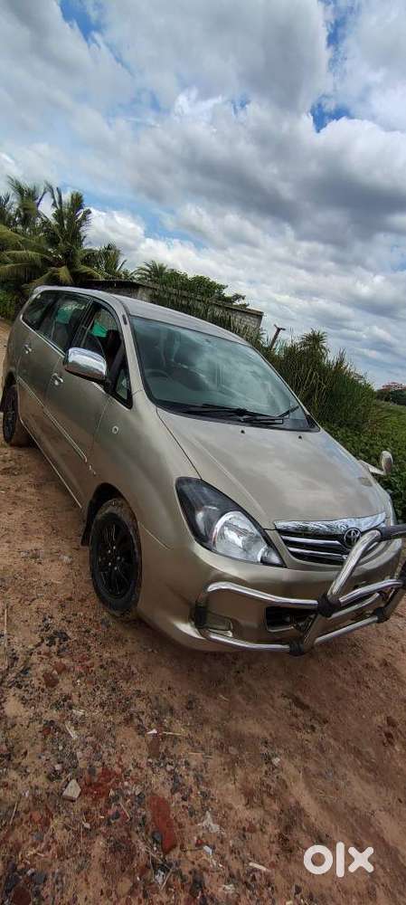 Toyota Innova 2.5 V 7 Str, 2009, Diesel