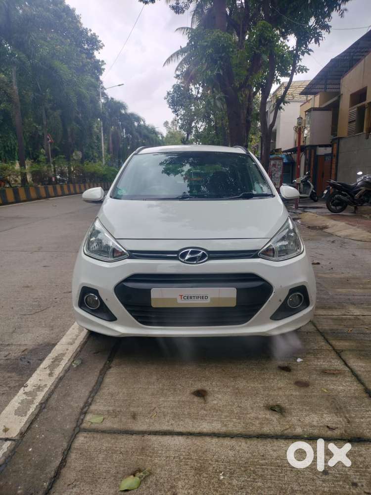 Hyundai Grand I10 Sportz, 2015, Petrol