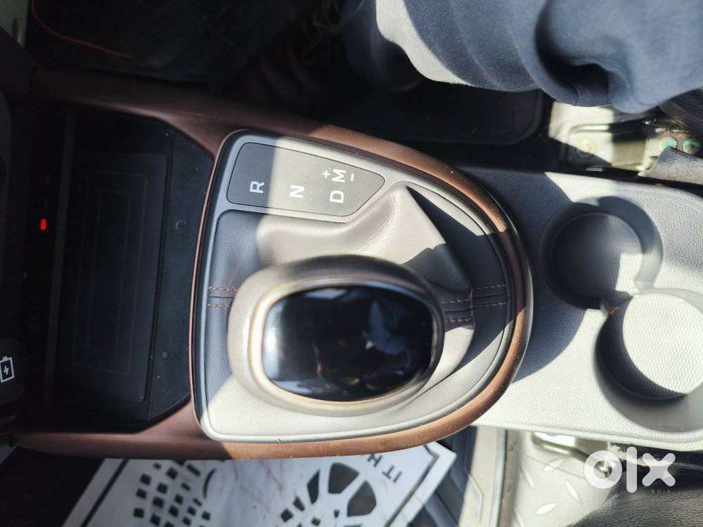 Hyundai Aura 1.2 S Petrol Amt, 2021, Petrol