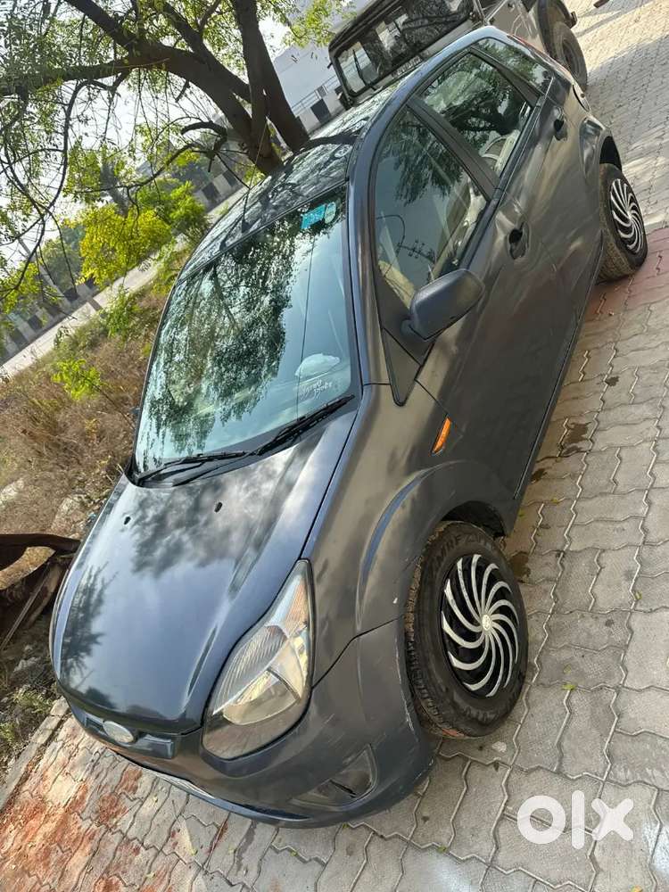 Ford Figo Petrol Zxi 2010 Last Year