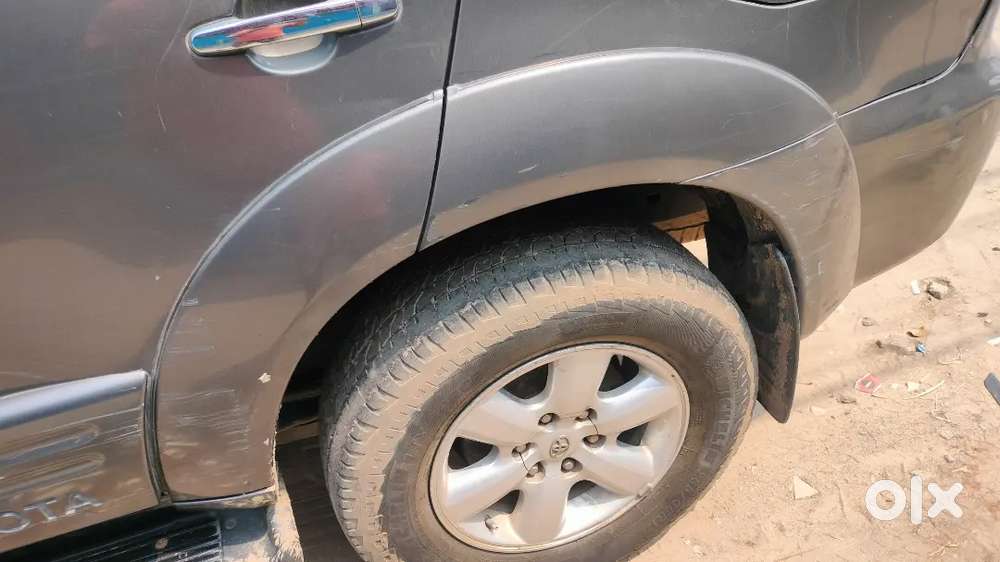 Toyota Fortuner Legender 2011