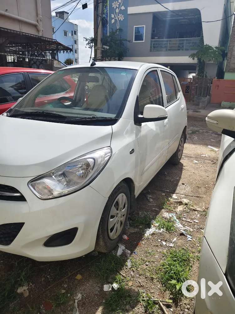 Hyundai I10 Sportz 2011 Second
