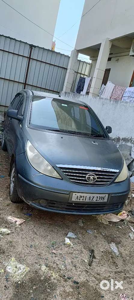 Front Tyres 90% Back Tyres 60%, New Touch Display, Reverse Camera,