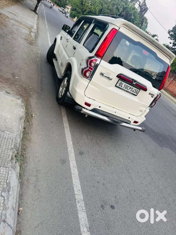 Mahindra Scorpio 2021 Diesel Well Maintained
