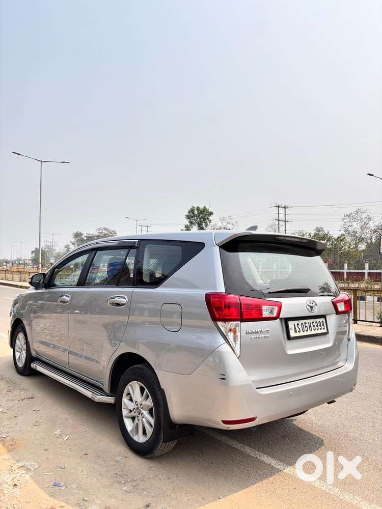 Toyota Innova Crysta