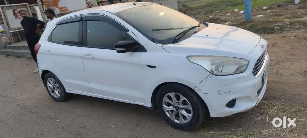 Ford Aspire Titanium Blu 2017