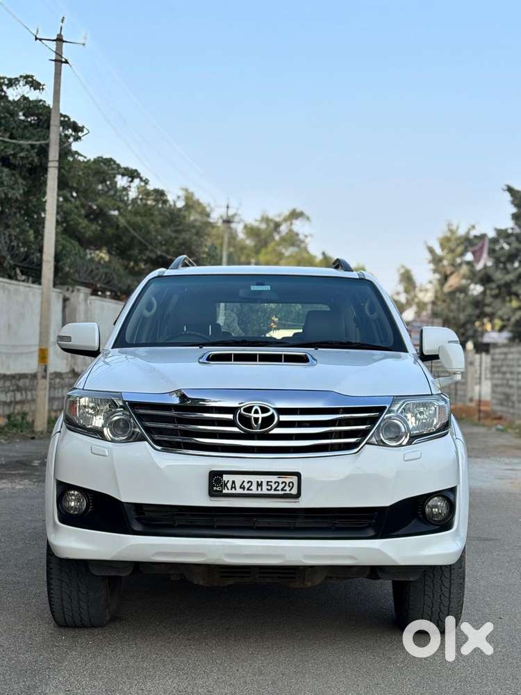 Toyota Fortuner 2011-2016 4x2 Manual, 2013, Diesel